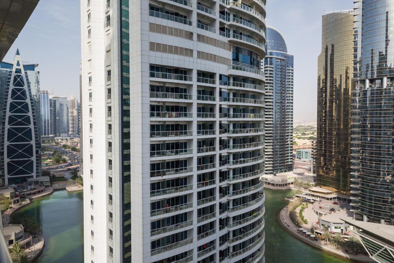 Higuests - Cozy Studio With Panoramic Views On The Lake Apartment Dubai Exterior photo